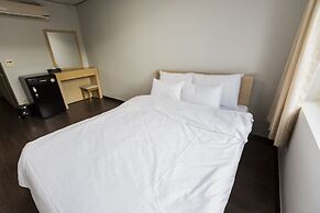 The White View Pension