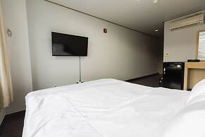 The White View Pension