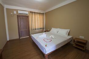 Traveller Lodge Ngapali by River Top - Hostel