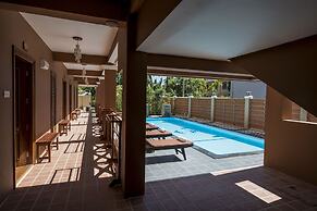 Traveller Lodge Ngapali by River Top - Hostel