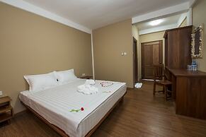 Traveller Lodge Ngapali by River Top - Hostel