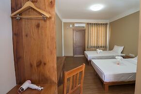 Traveller Lodge Ngapali by River Top - Hostel