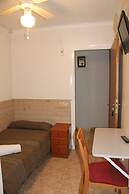 Hostal Isla Cristina Mataró