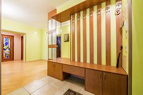 Apartment on Khreshchatyk