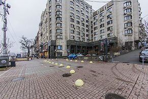 Apartment on Khreshchatyk