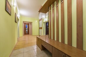 Apartment on Khreshchatyk