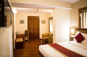 Nexstay Rainbow Business Hotel