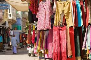 Nexstay Rainbow Business Hotel