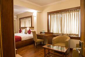 Nexstay Rainbow Business Hotel