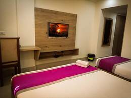 Nexstay Crystal Residency