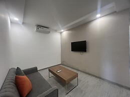 P&L Apartment
