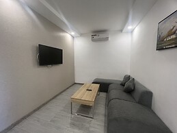 P&L Apartment