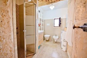 I Cinque Trulli with Swimming Pool