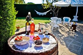 I Cinque Trulli with Swimming Pool