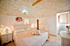 I Cinque Trulli with Swimming Pool