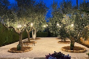 I Cinque Trulli with Swimming Pool