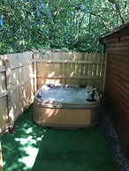 Wren 23 Hot Tub