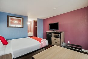 OYO Hotel Houston N Fm-1960 Champions TX