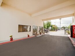 OYO Hotel Houston N Fm-1960 Champions TX