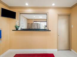 OYO Hotel Houston N Fm-1960 Champions TX