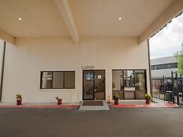 OYO Hotel Houston N Fm-1960 Champions TX