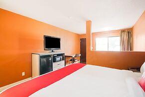 OYO Hotel Houston N Fm-1960 Champions TX