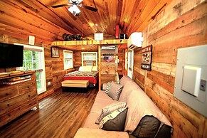 Parker Creek Bend Cabins