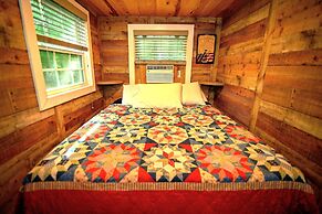 Parker Creek Bend Cabins