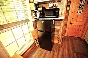 Parker Creek Bend Cabins