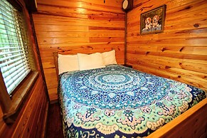 Parker Creek Bend Cabins