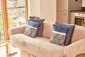 Modern Leeds City Apartment