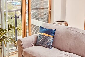 Modern Leeds City Apartment