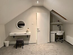 Richmond House by Staytor