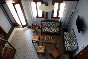 Alisahni Beachfront Villas