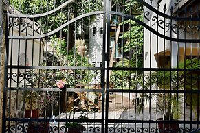 Chan Bahlum By Select