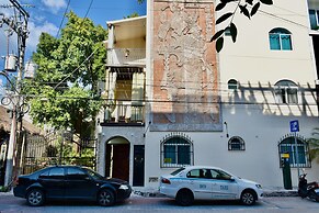 Chan Bahlum By Select