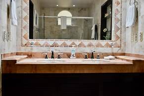 Chan Bahlum By Select