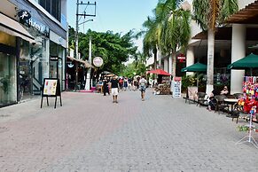 Chan Bahlum By Select