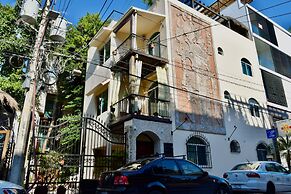 Chan Bahlum By Select