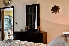 Chan Bahlum By Select