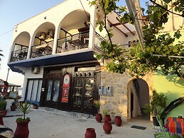 Captain's Beach Apartments