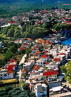 Captain's Beach Apartments