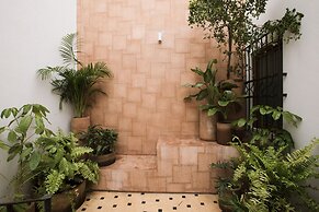 Casa Montore by Barrio Mexico