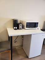 waintel studio-wainwright motel