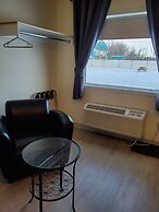 waintel studio-wainwright motel