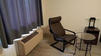 waintel studio-wainwright motel