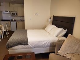 waintel studio-wainwright motel