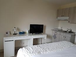 waintel studio-wainwright motel