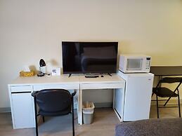 waintel studio-wainwright motel