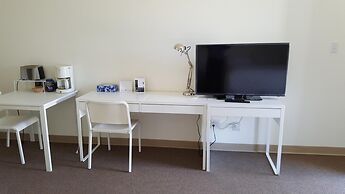 waintel studio-wainwright motel